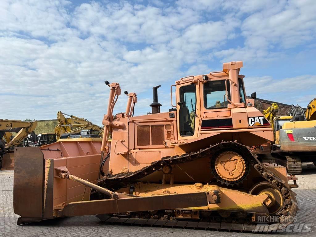 CAT D 7 H Pásové dozéry