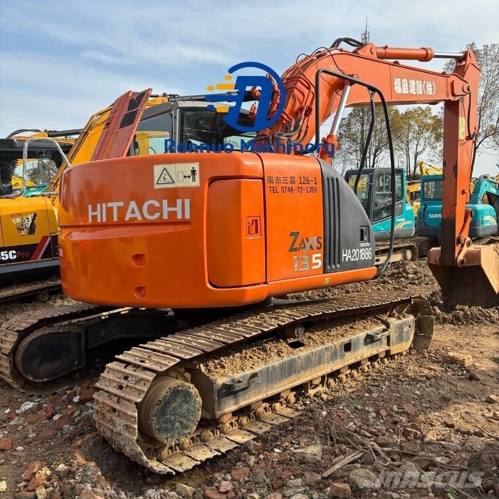 Hitachi ZX 135 US Pásové rýpadlá