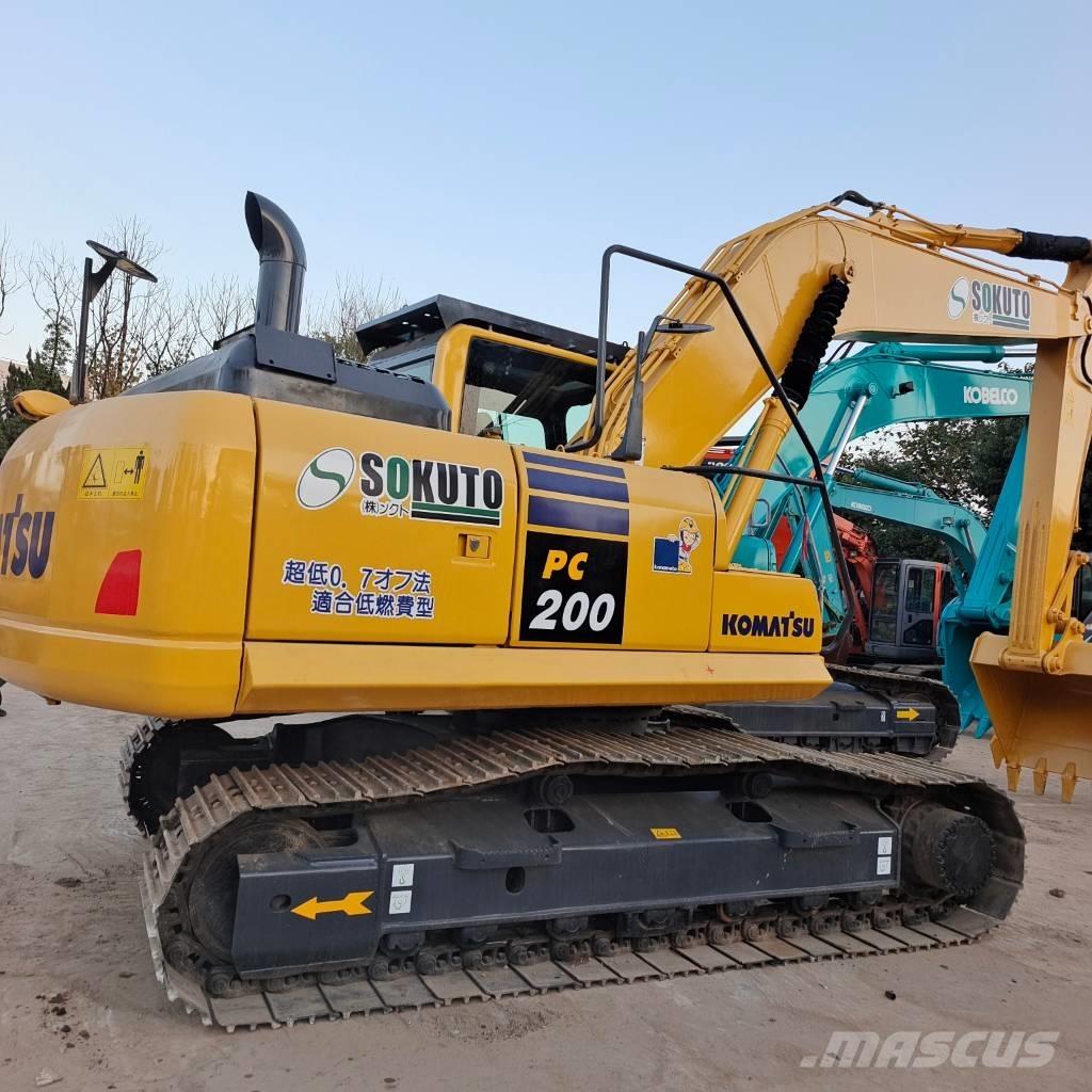 Komatsu PC 200-8 Pásové rýpadlá