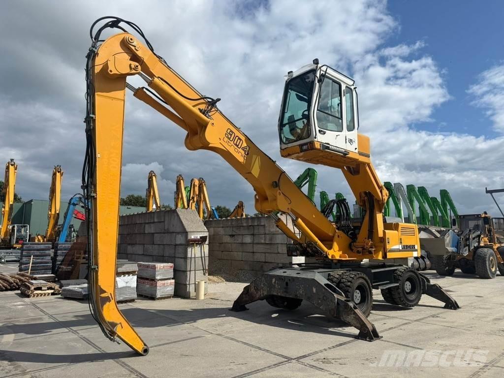 Liebherr A 904 Stroje pre manipuláciu s odpadom