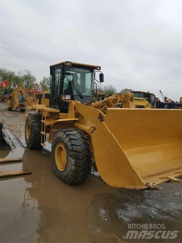 CAT 966G Kolesové nakladače