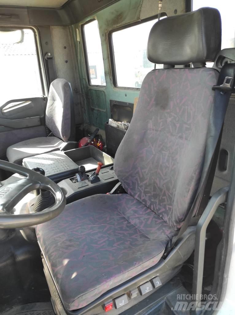 Iveco MP260 E35H Sklápače