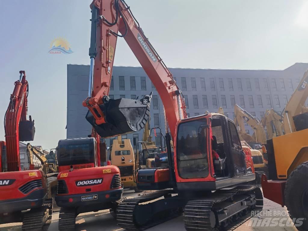 Doosan DX 140 LC Pásové rýpadlá