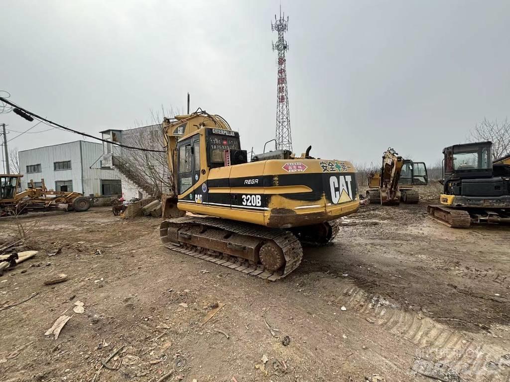 CAT 320 B L Pásové rýpadlá