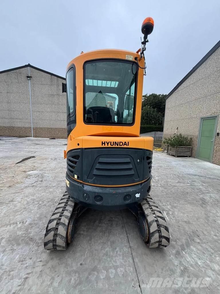 Hyundai R25Z Mini rýpadlá < 7t