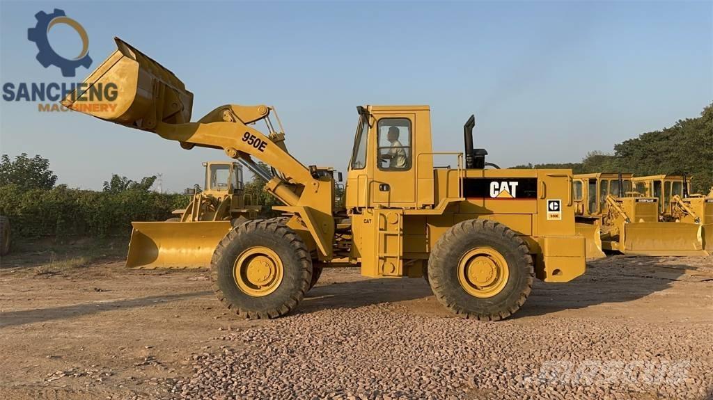 CAT 950 E Kolesové nakladače