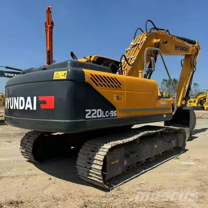Hyundai R220LC-9S Pásové rýpadlá
