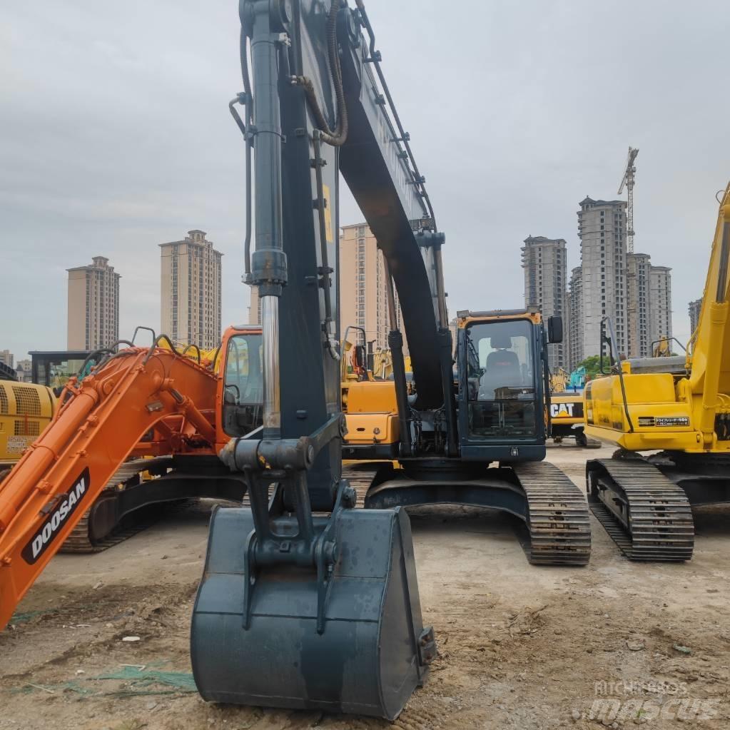 Hyundai R 225LC-9T Pásové rýpadlá