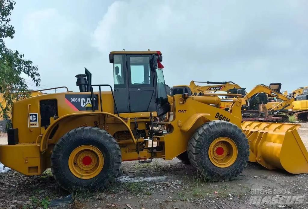 CAT 966H Kolesové nakladače