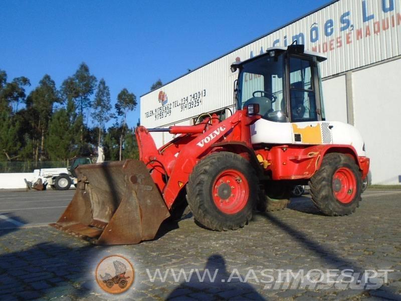 Volvo L 30 B Kolesové nakladače