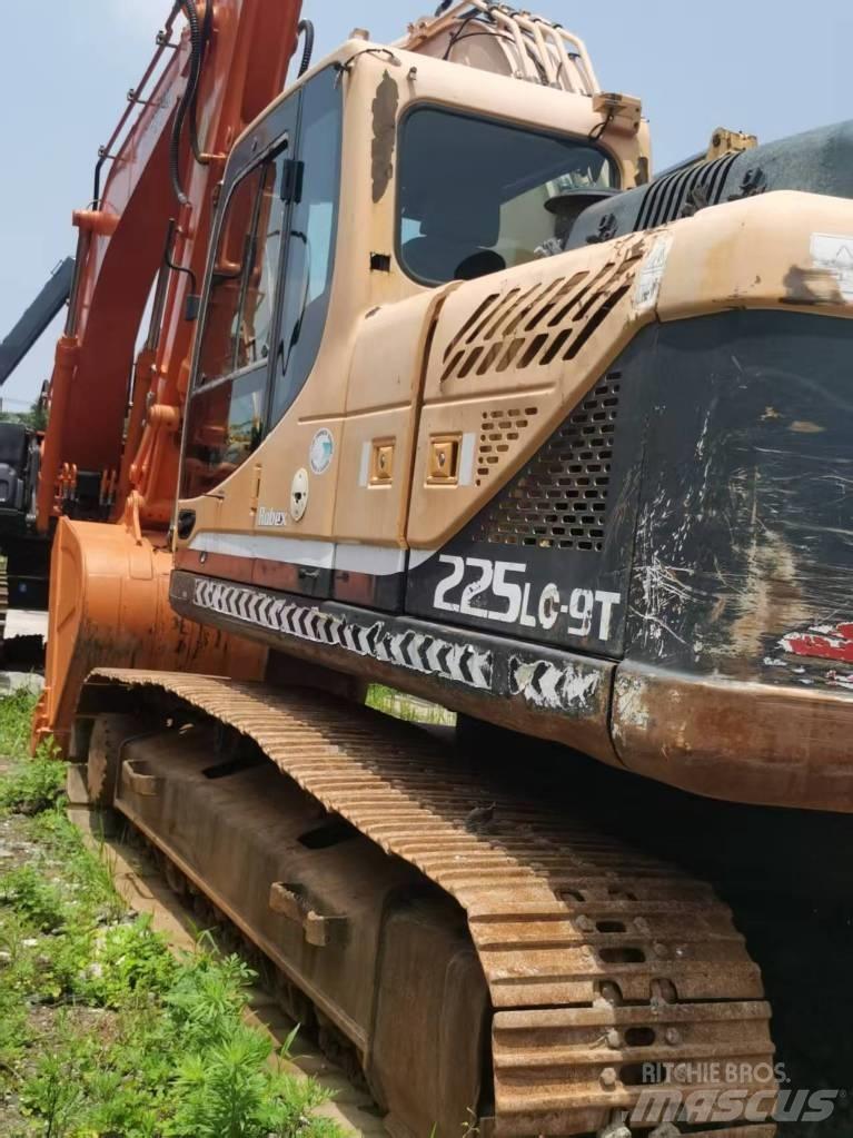 Hyundai 225lc-9t Pásové rýpadlá