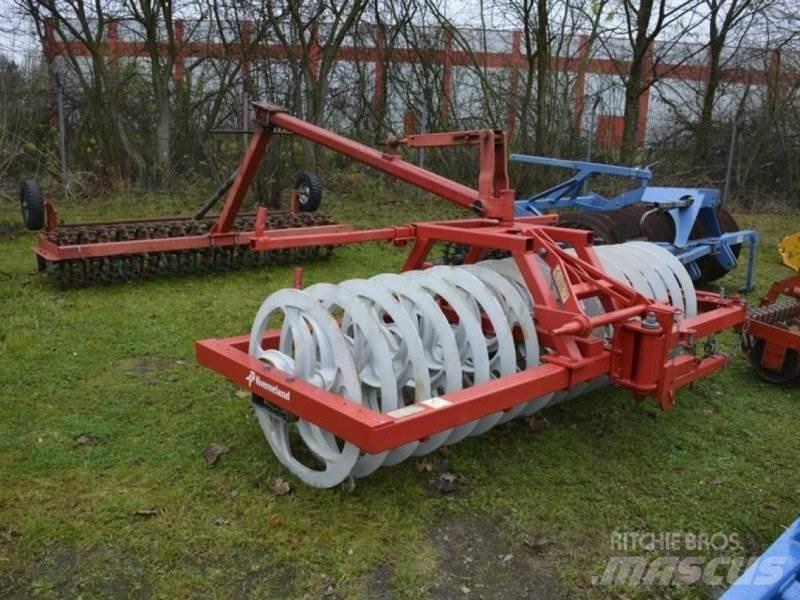 Kverneland 900/14 Ďalšie valce