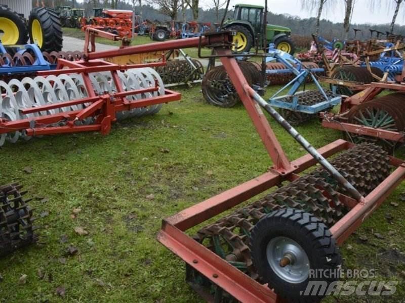 Kverneland 900/14 Ďalšie valce
