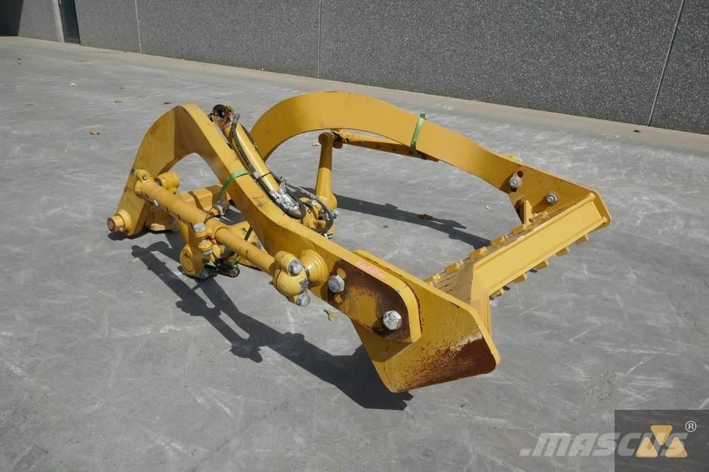 CAT 140M Scarifier Ďalšie komponenty