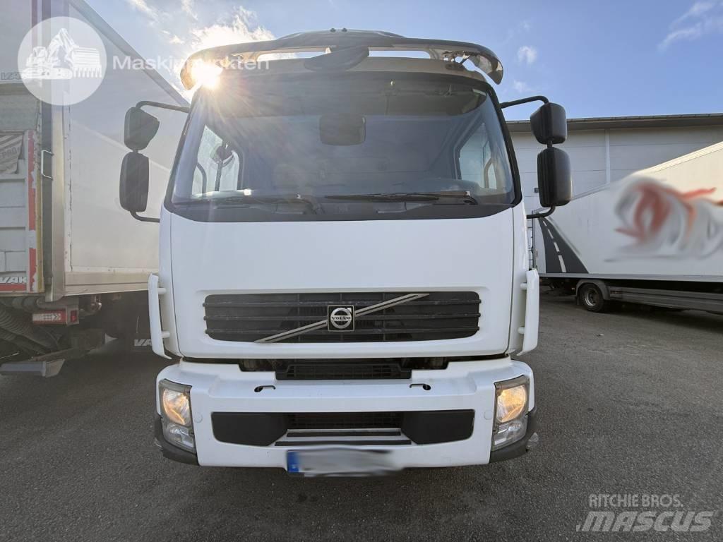 Volvo FL 240 Skriňová nadstavba
