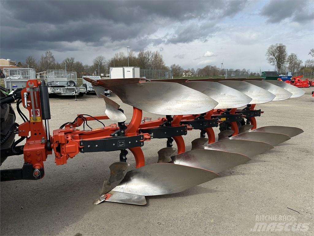 Kubota RV3005V Demo Dvojstranné pluhy