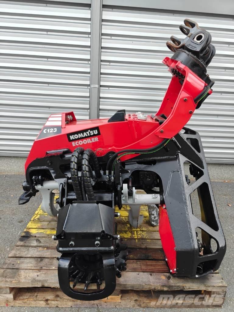 Komatsu C 123 Žatevné hlavy