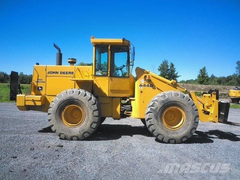 John Deere 644 D Kolesové nakladače
