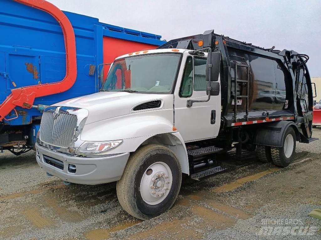 International 4600 Smetiarske vozidlá