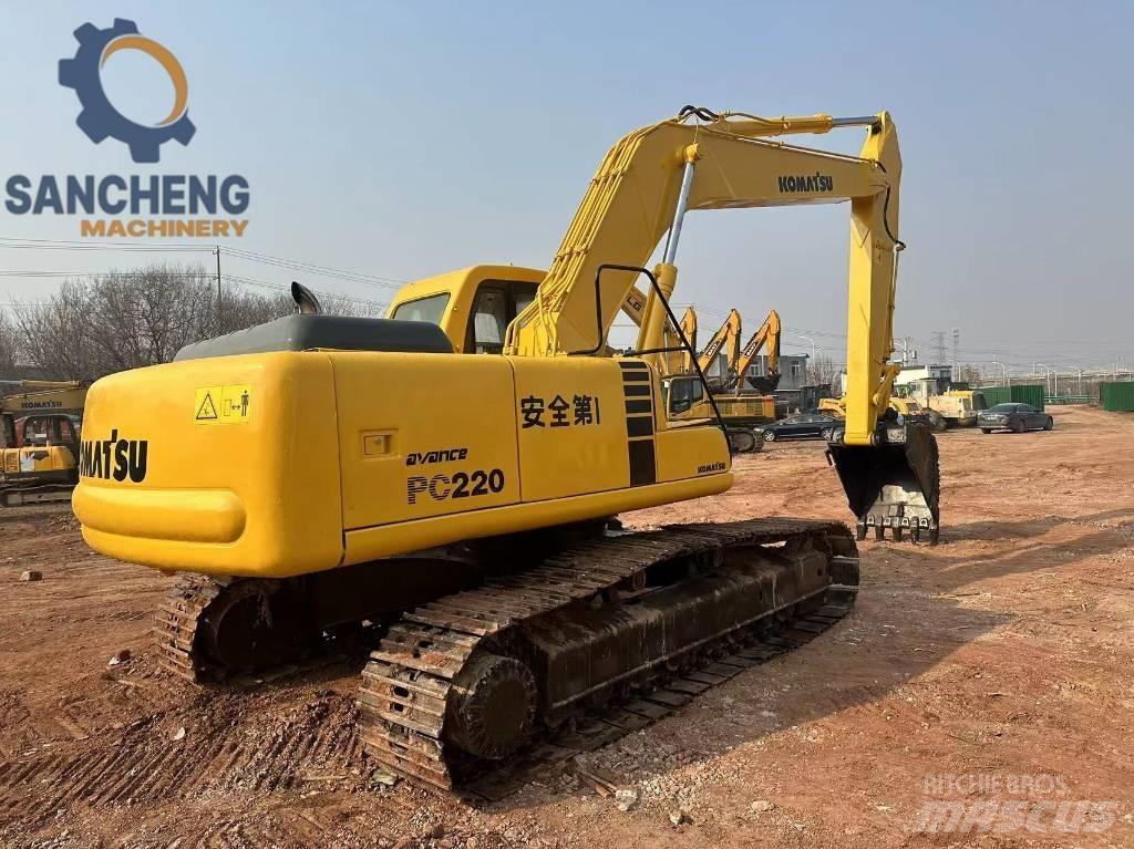 Komatsu PC 220 Pásové rýpadlá
