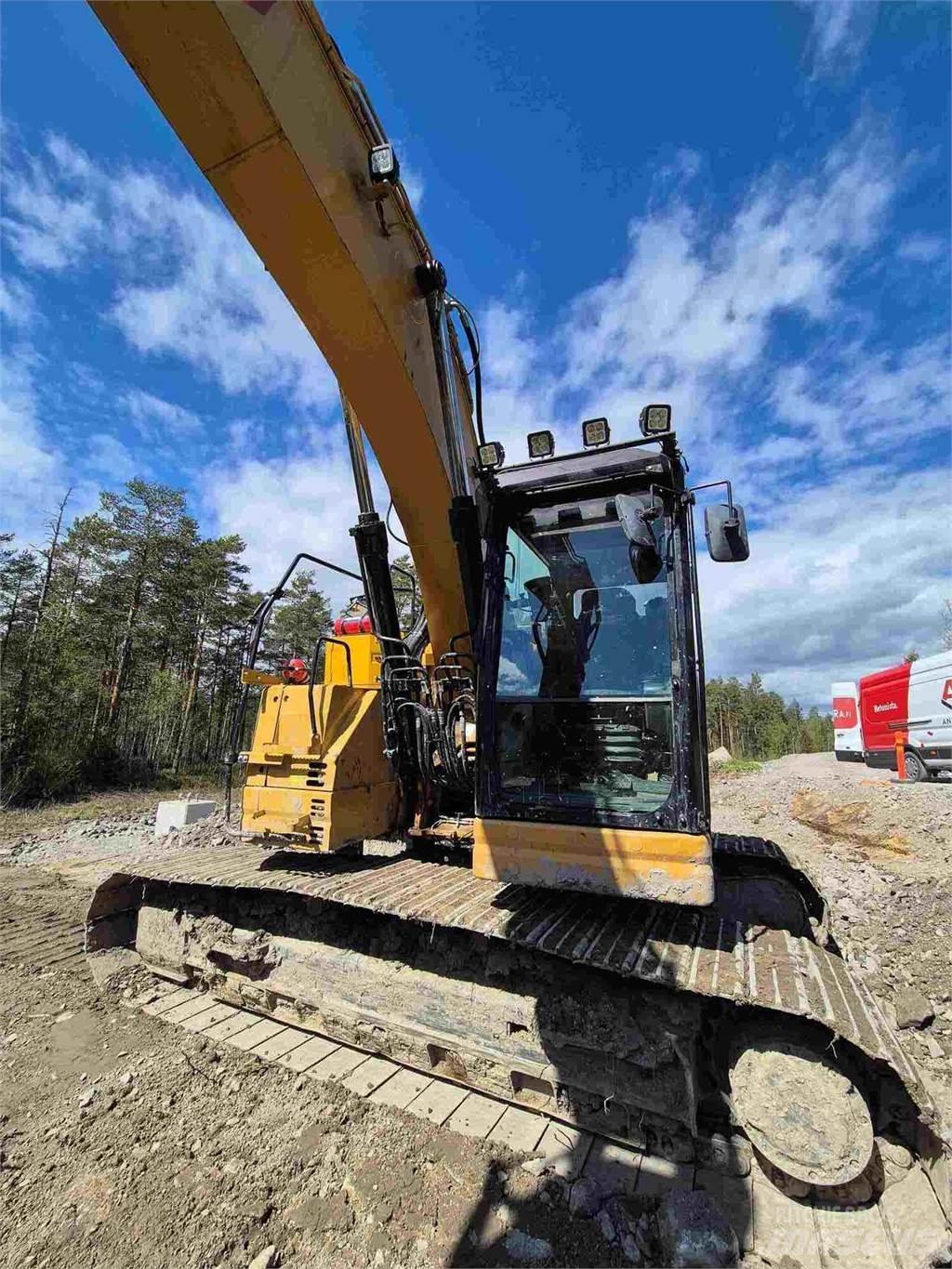 CAT 325FLCR Pásové rýpadlá