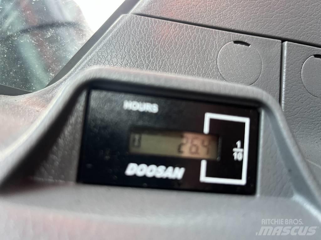 Develon DX 225 LC-7 Pásové rýpadlá