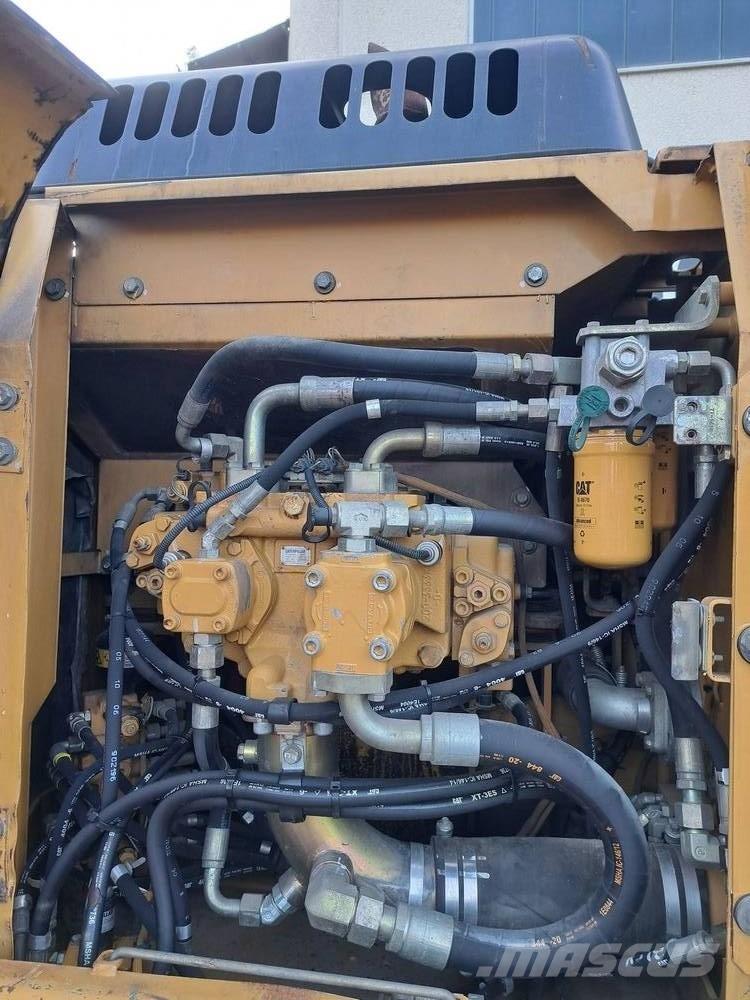 CAT 319 C LN Pásové rýpadlá