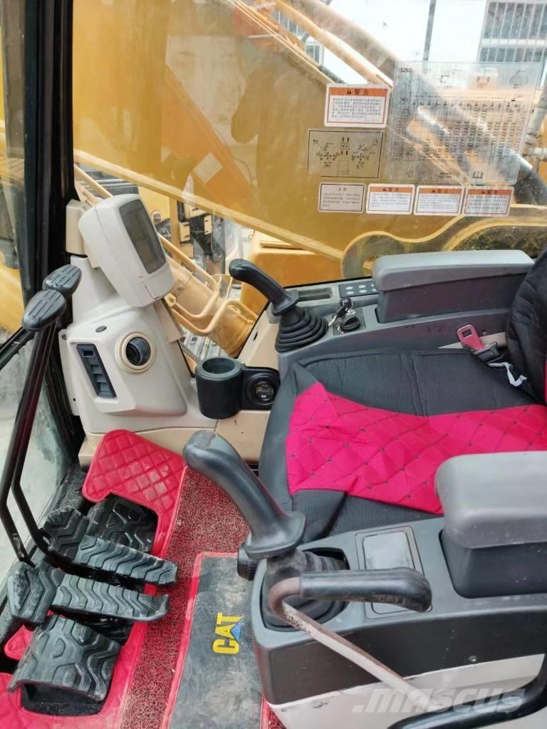CAT 325 C Pásové rýpadlá