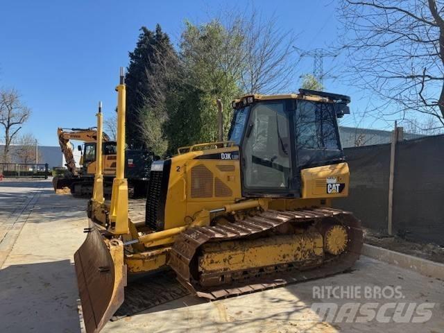 CAT D 3 K LGP Pásové dozéry