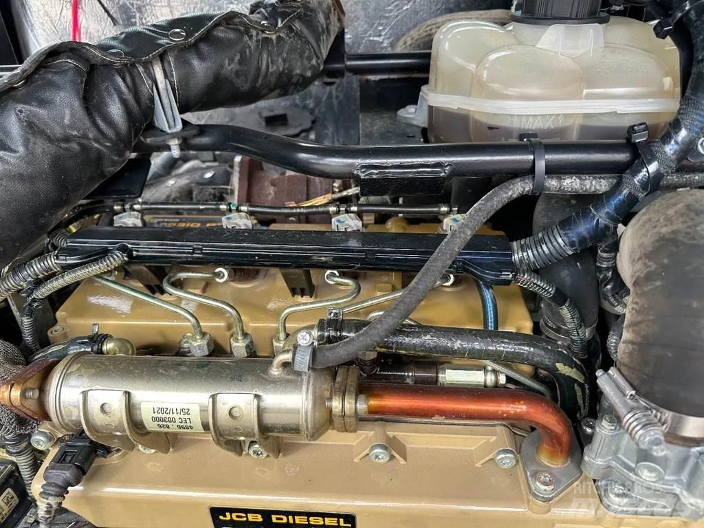 JCB TM220 SV A Teleskopické kolesové nakladače