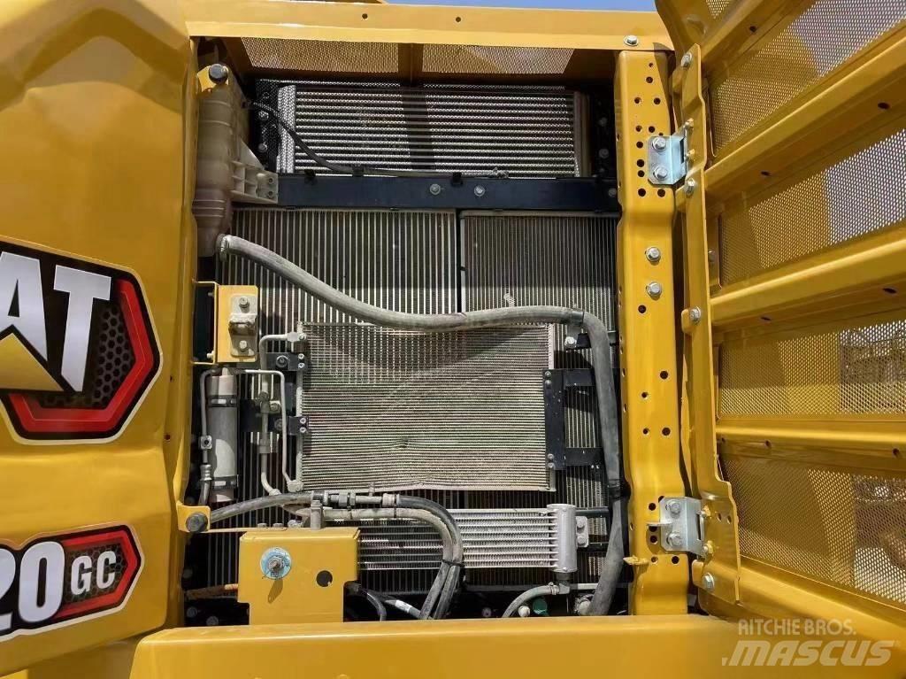 CAT 320GC Pásové rýpadlá