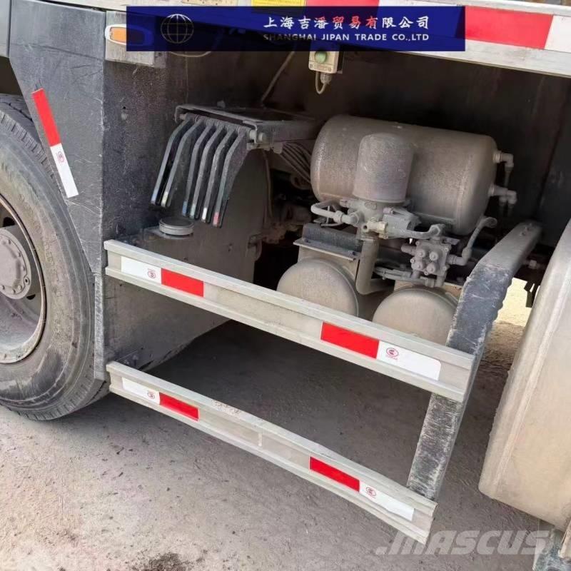 Sany stc800E5 Univerzálne terénne žeriavy