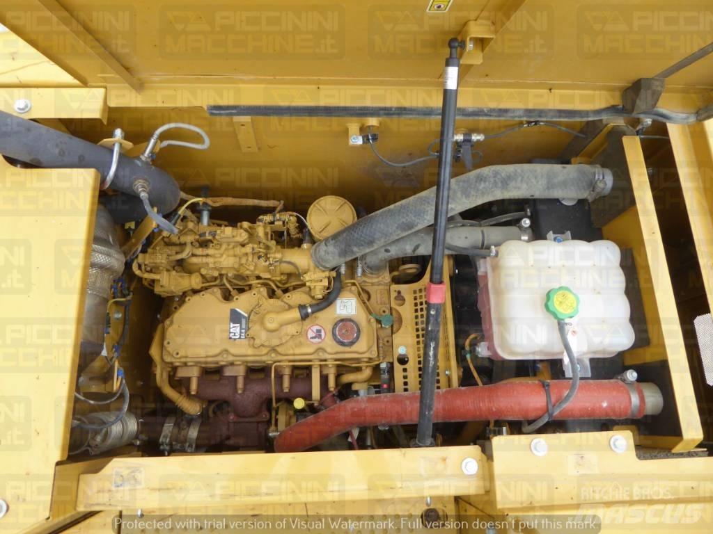 CAT 313FL Pásové rýpadlá
