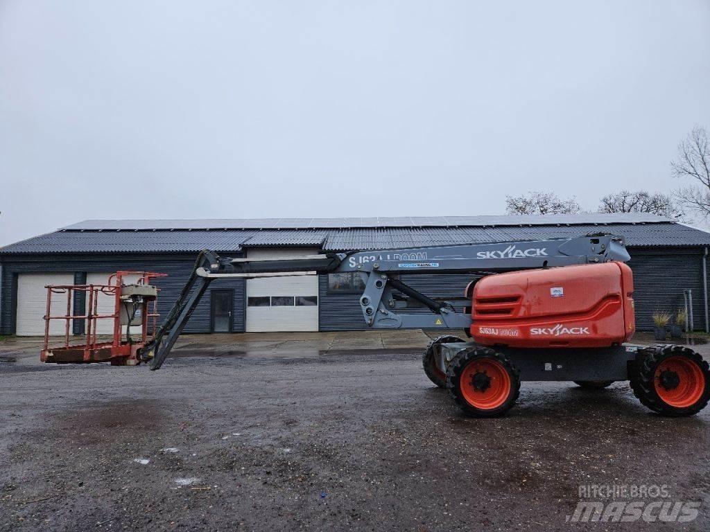 SkyJack SJ63AJ Kĺbové plošiny