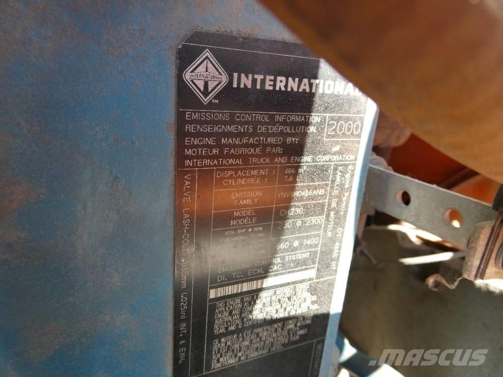 International 4900 Sklápače