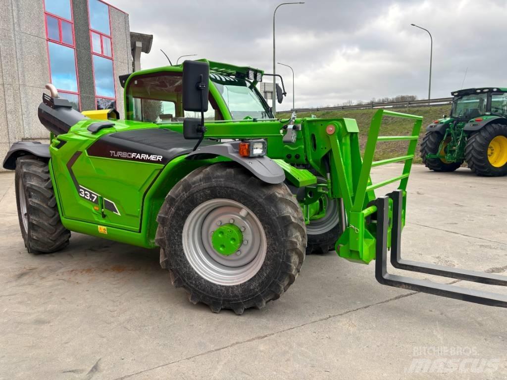 Merlo TF33.7 Teleskopické nakladače pre poľnohospodárstvo