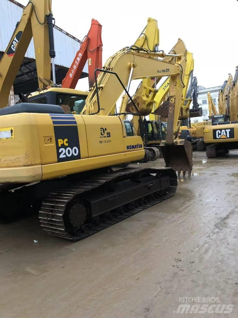 Komatsu 200-7 Pásové rýpadlá