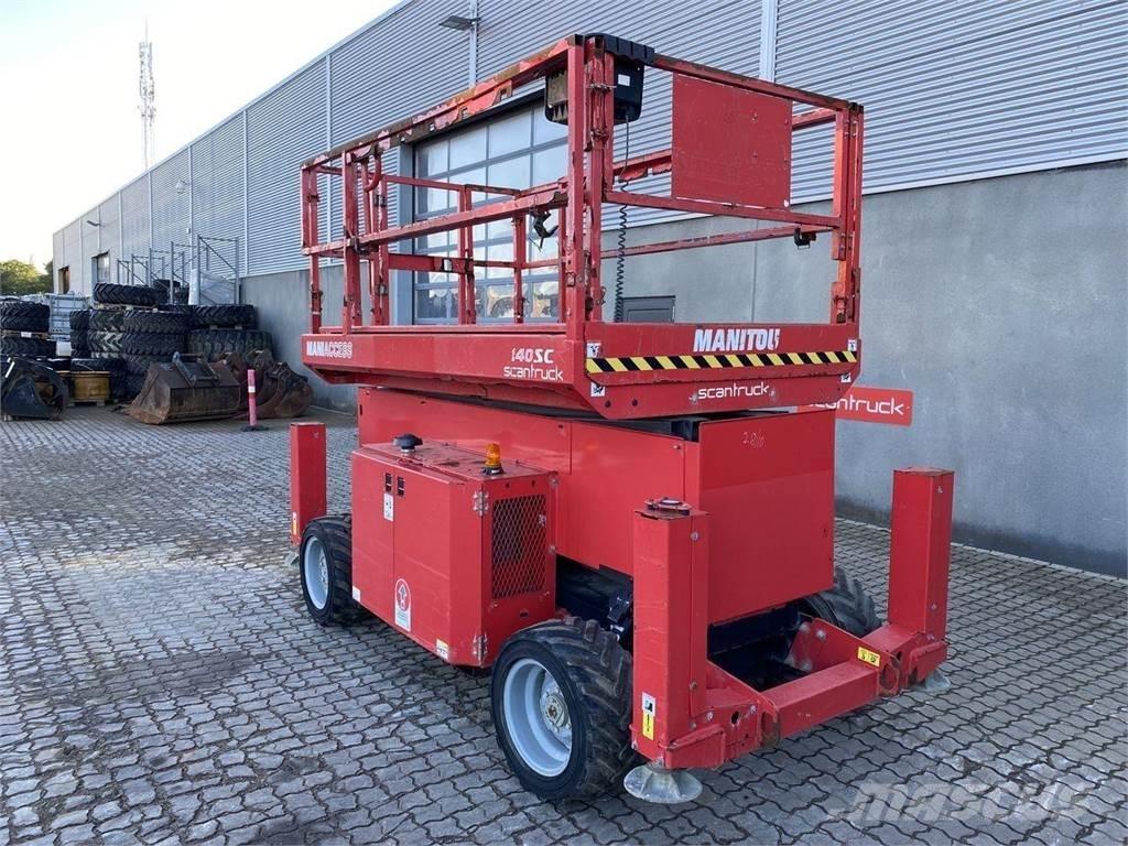 Manitou 140SC Nožnicové zdvíhacie plošiny