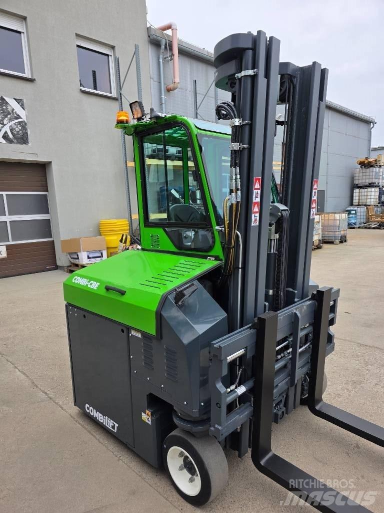 Combilift CBE 3000 Akumulátorové vozíky