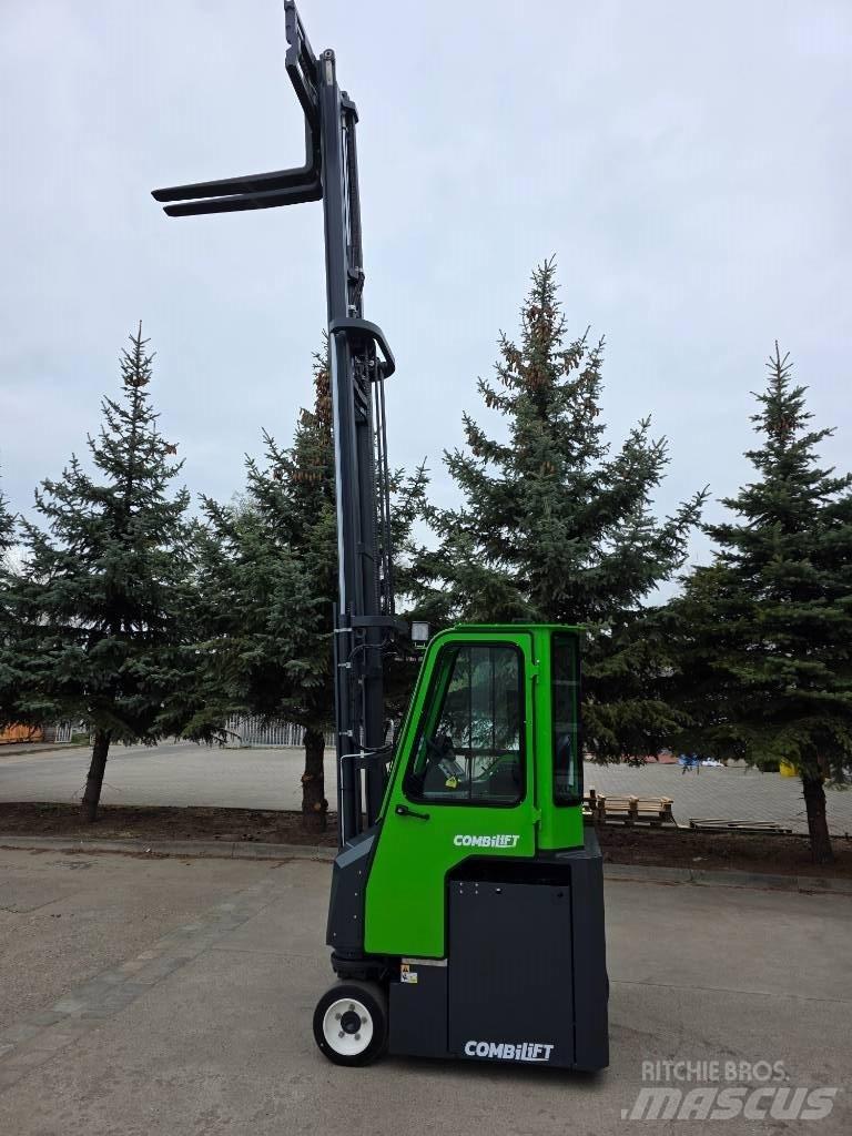 Combilift CBE 3000 Akumulátorové vozíky