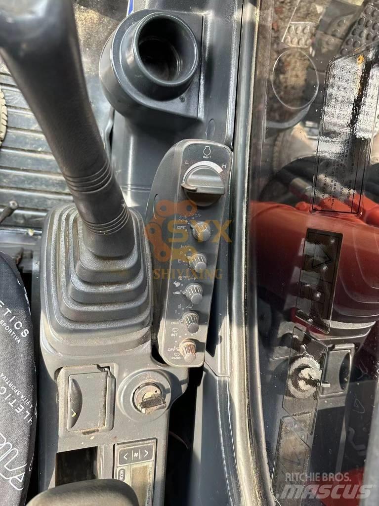 Hitachi EX 200 Pásové rýpadlá
