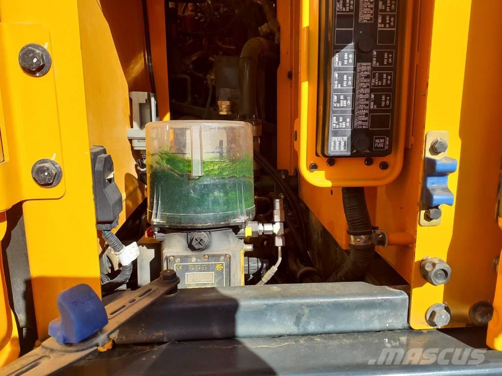 Hyundai HX260NL Pásové rýpadlá