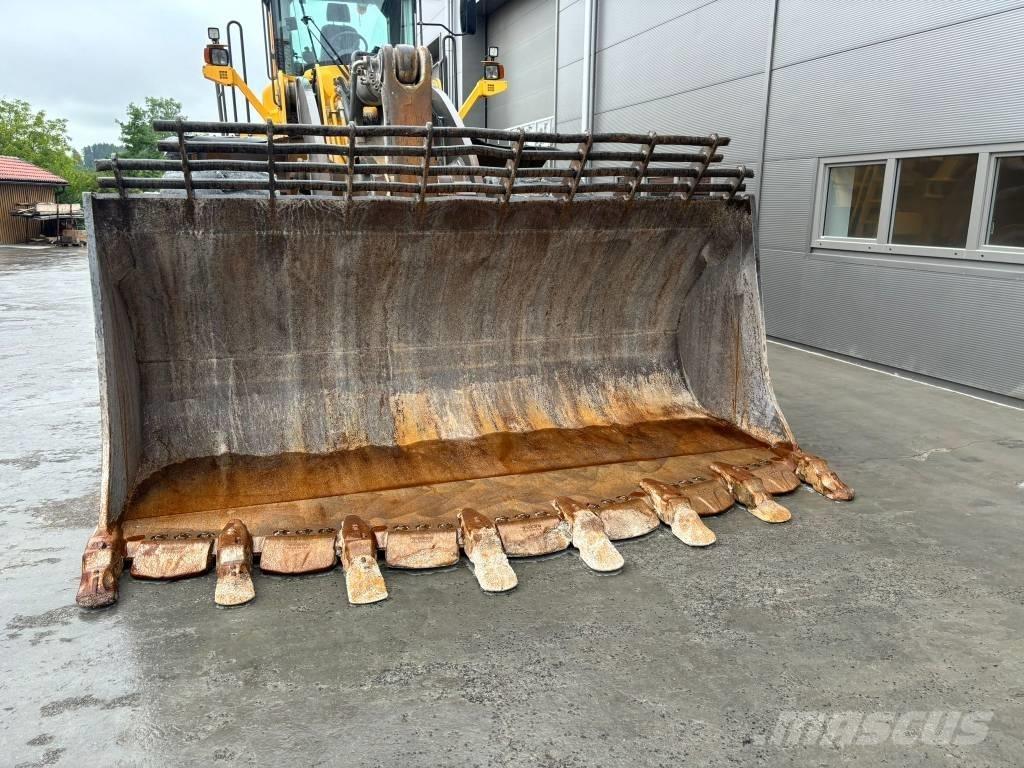 Volvo L 350 F Kolesové nakladače