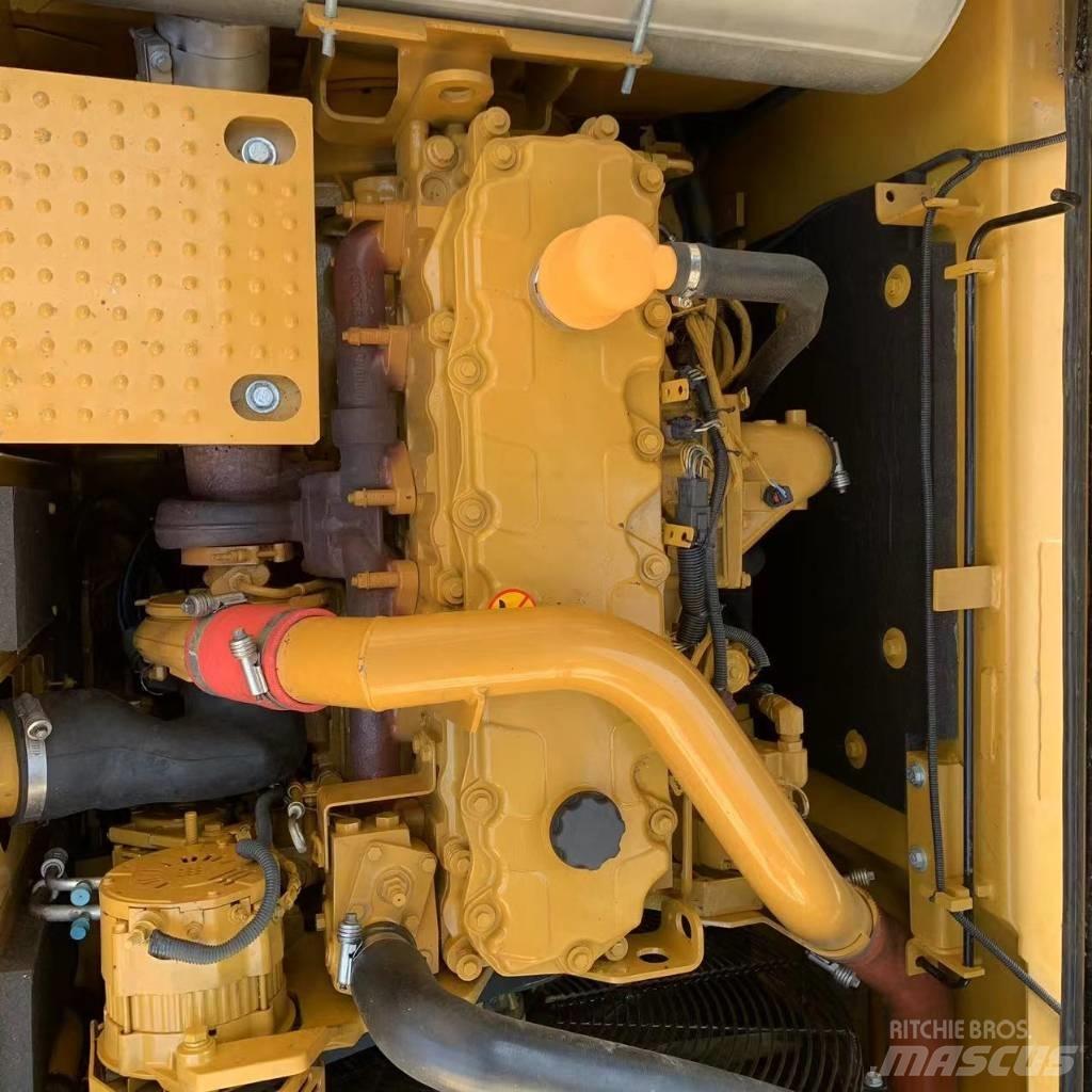CAT 329E Pásové rýpadlá
