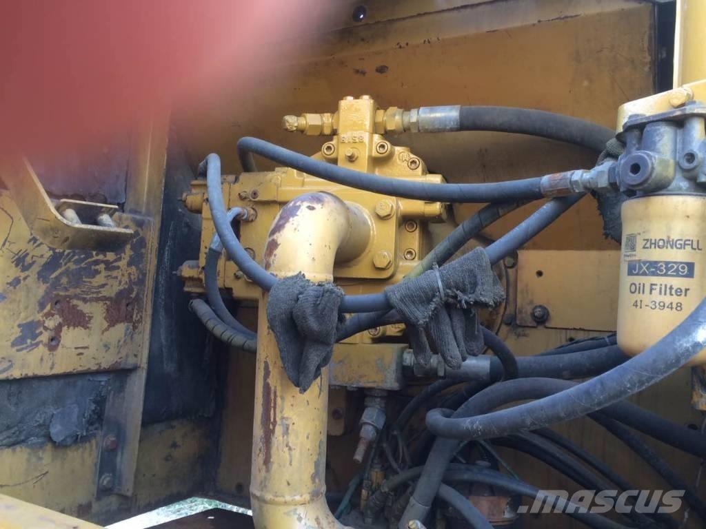 CAT 325 B Pásové rýpadlá