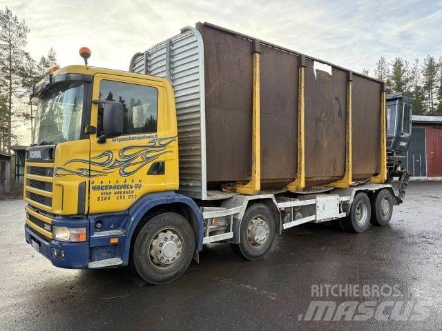 Scania R114 8X2 Nákladné vozidlá na prepravu dreva
