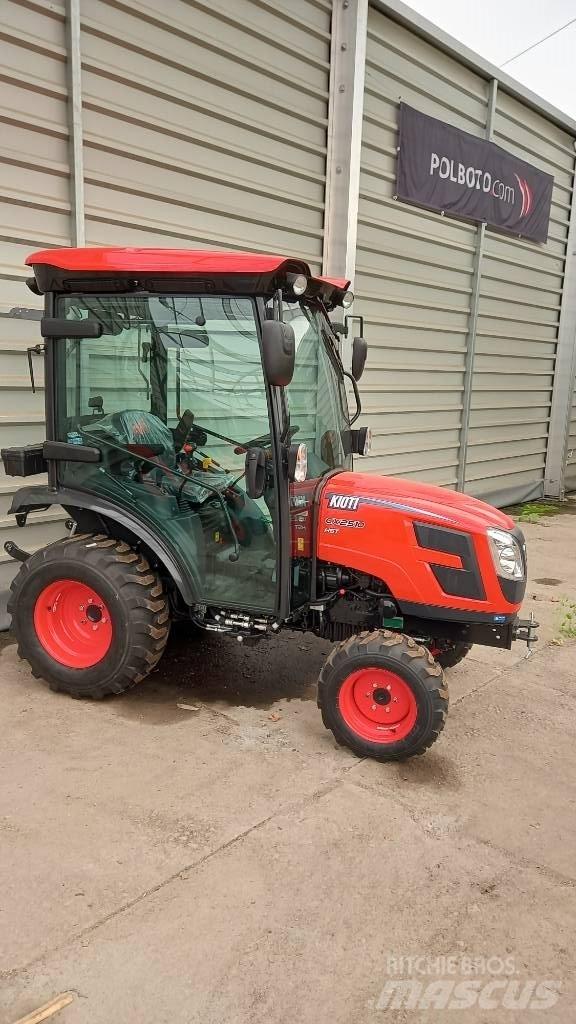 Kioti CX2510 Ch Traktory
