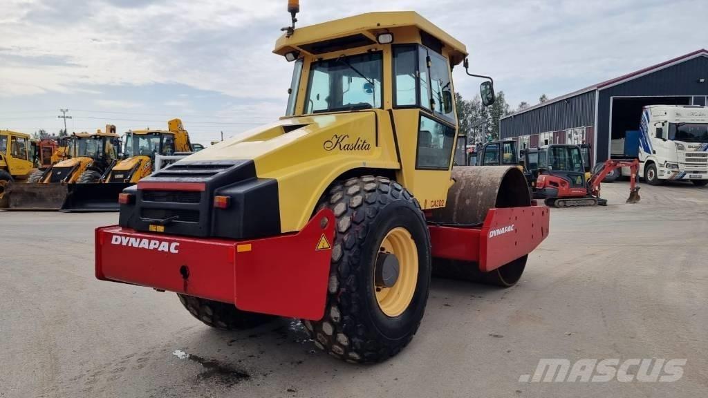 Dynapac CA 302 D Ťahačové valce