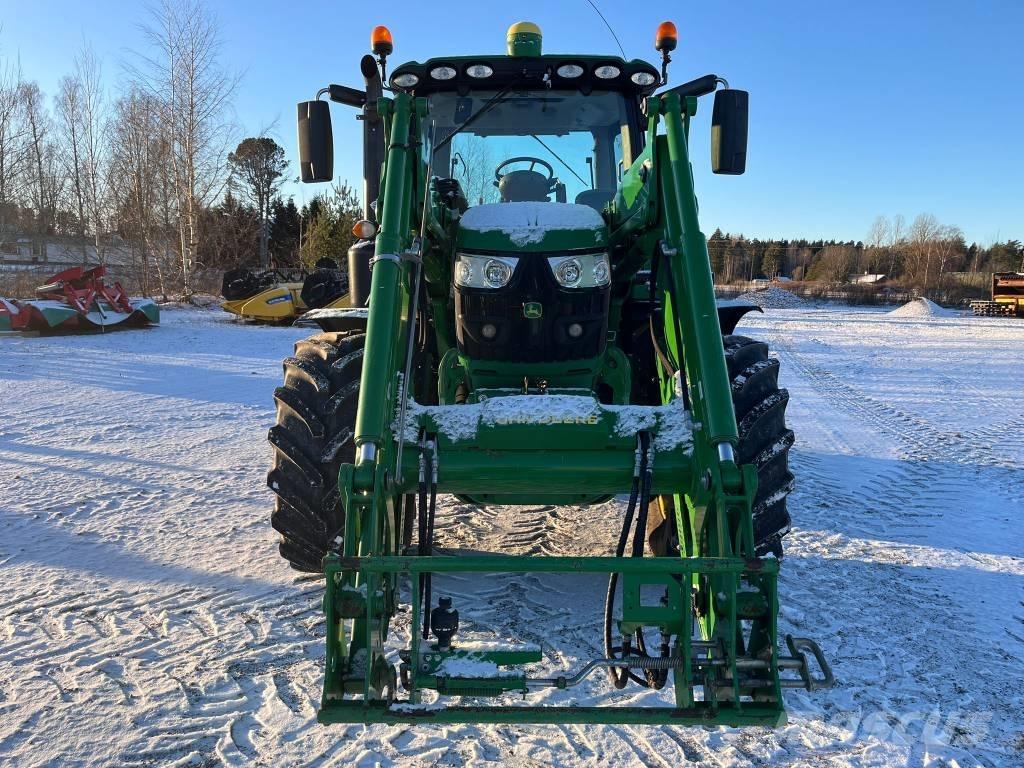 John Deere 6130 R Traktory