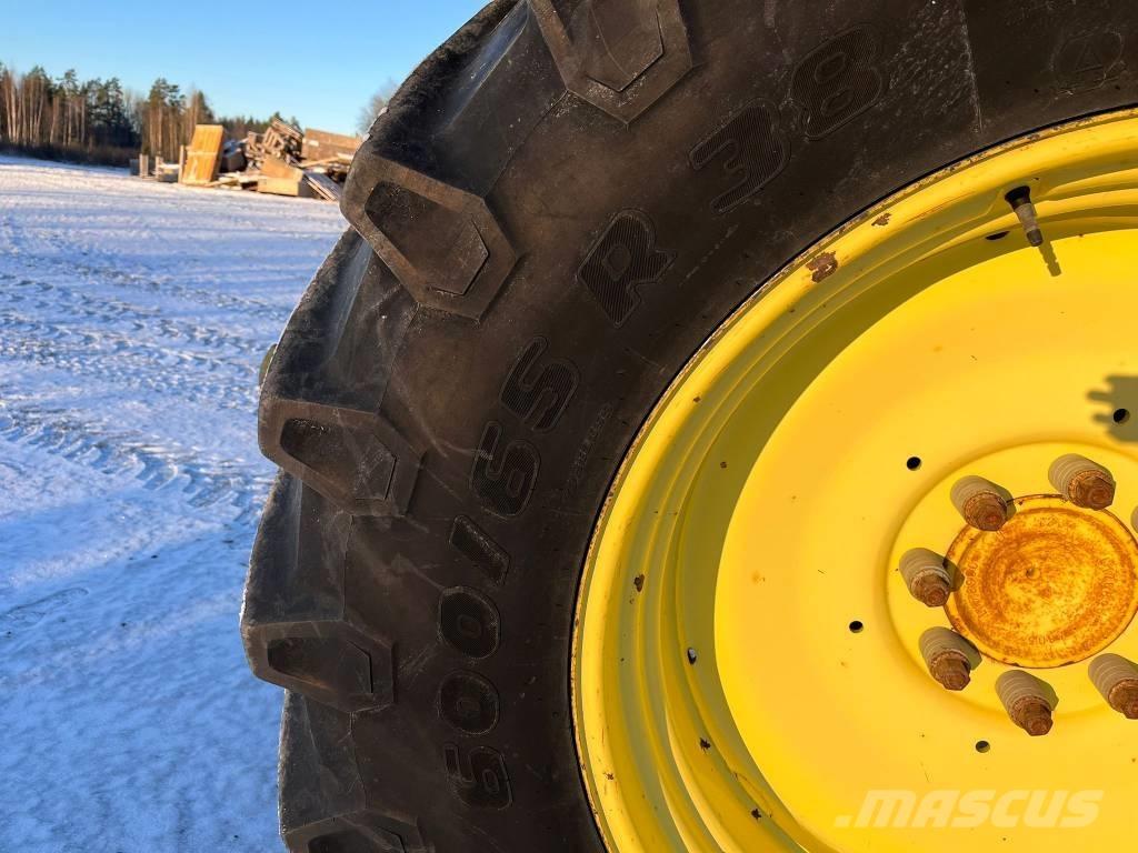 John Deere 6130 R Traktory